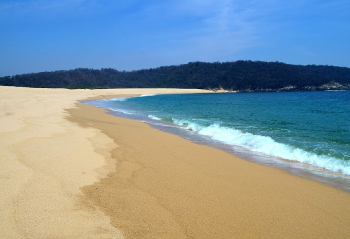playa cacaluta